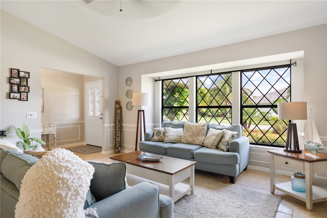795 Fox Run SW