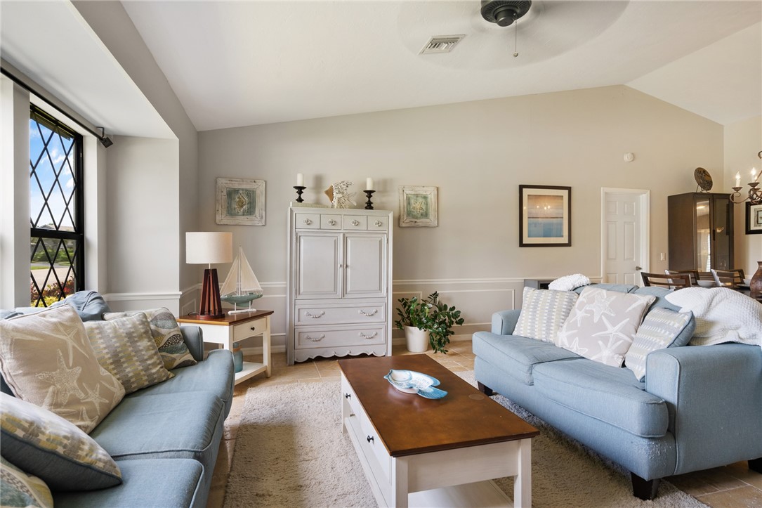 795 Fox Run SW