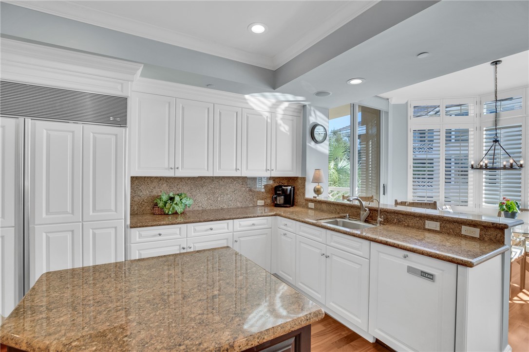 601 N Swim Club Drive 3A