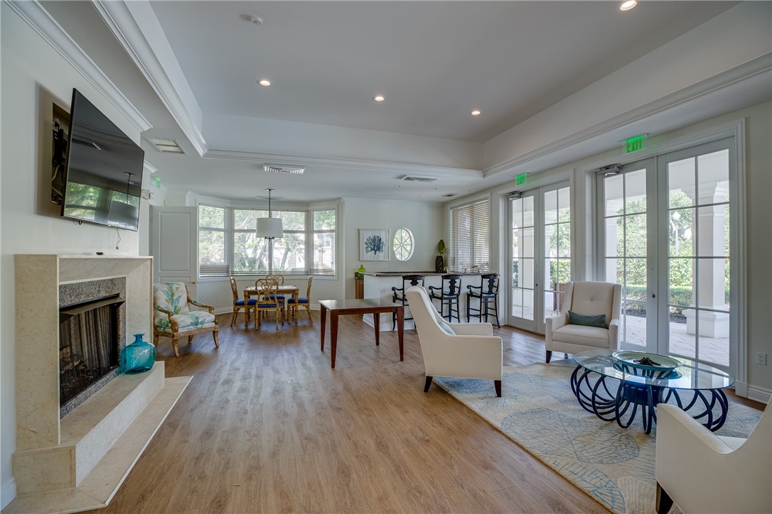 601 N Swim Club Drive 3A