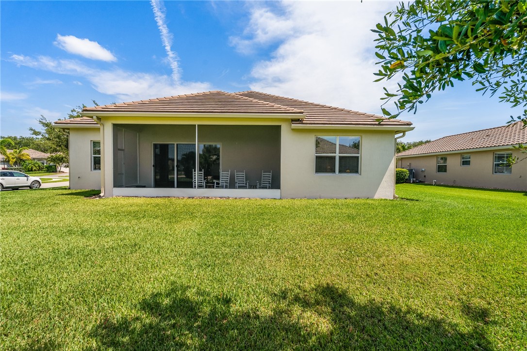 6104 Graysen Square
