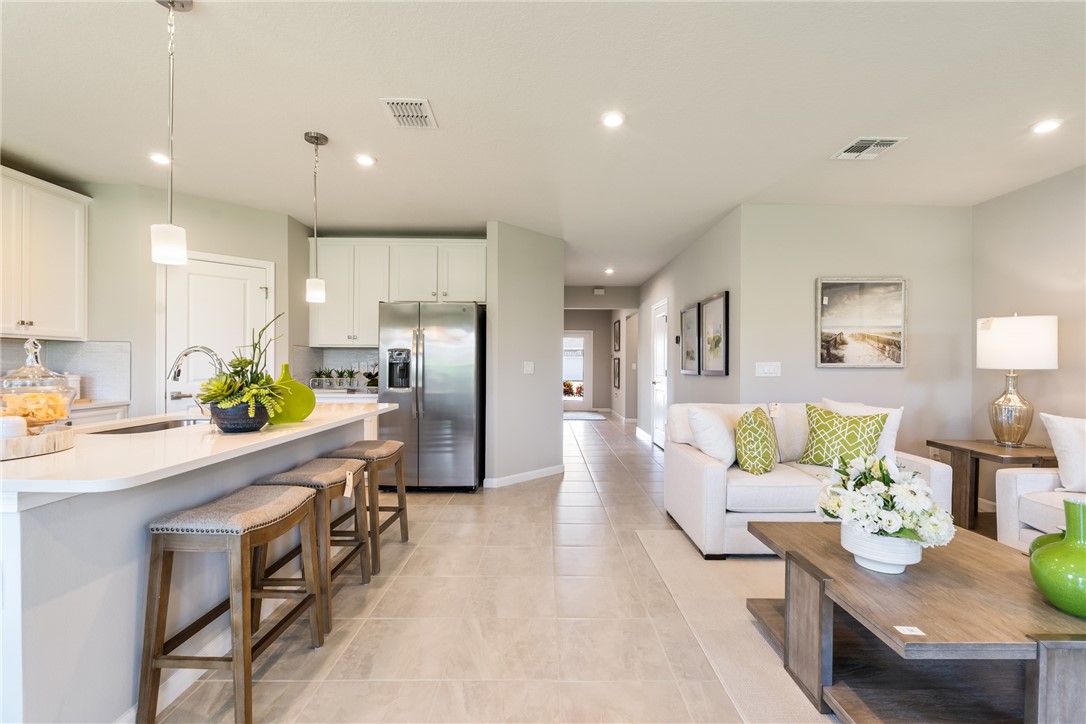 6530 pomello Court