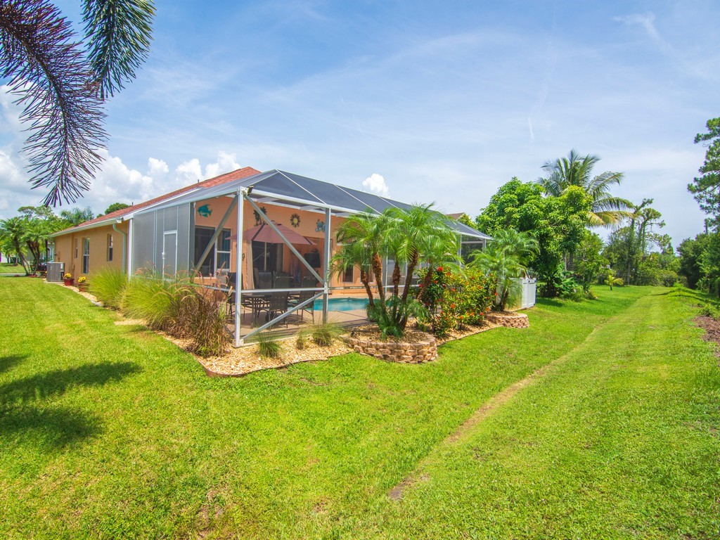 1530 16th Court SW