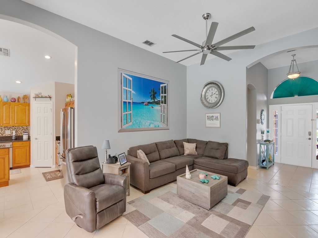1530 16th Court SW