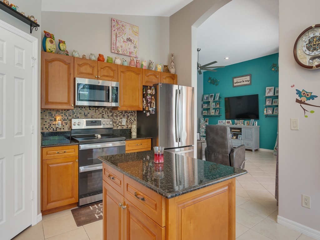 1530 16th Court SW
