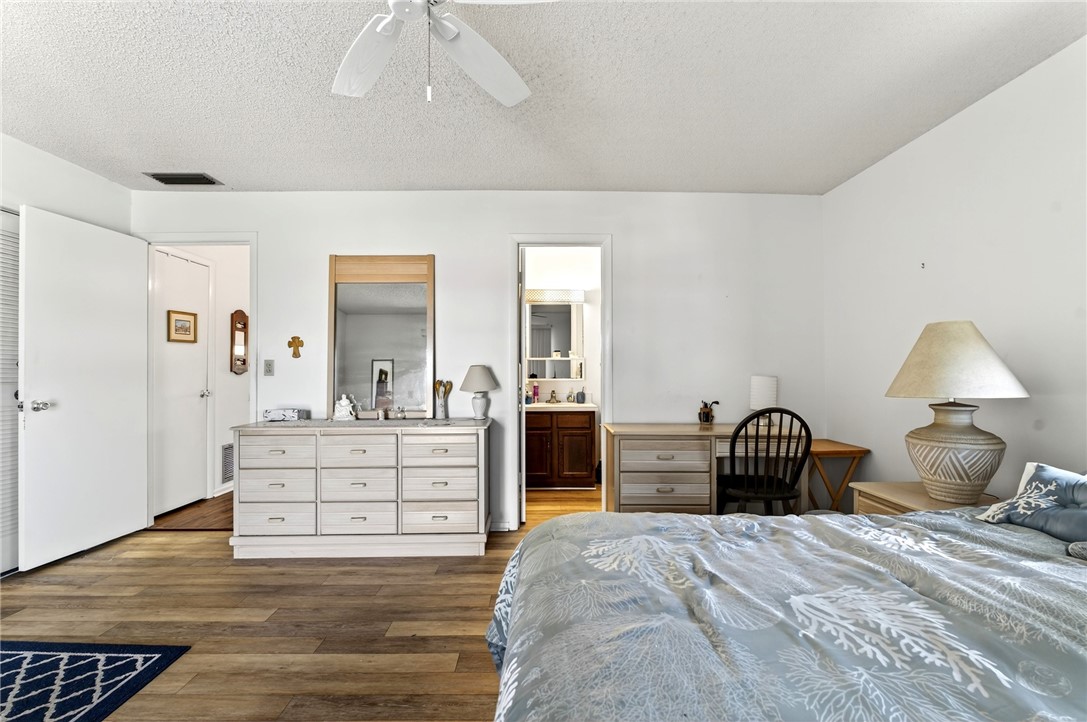 108 springlake Drive 203