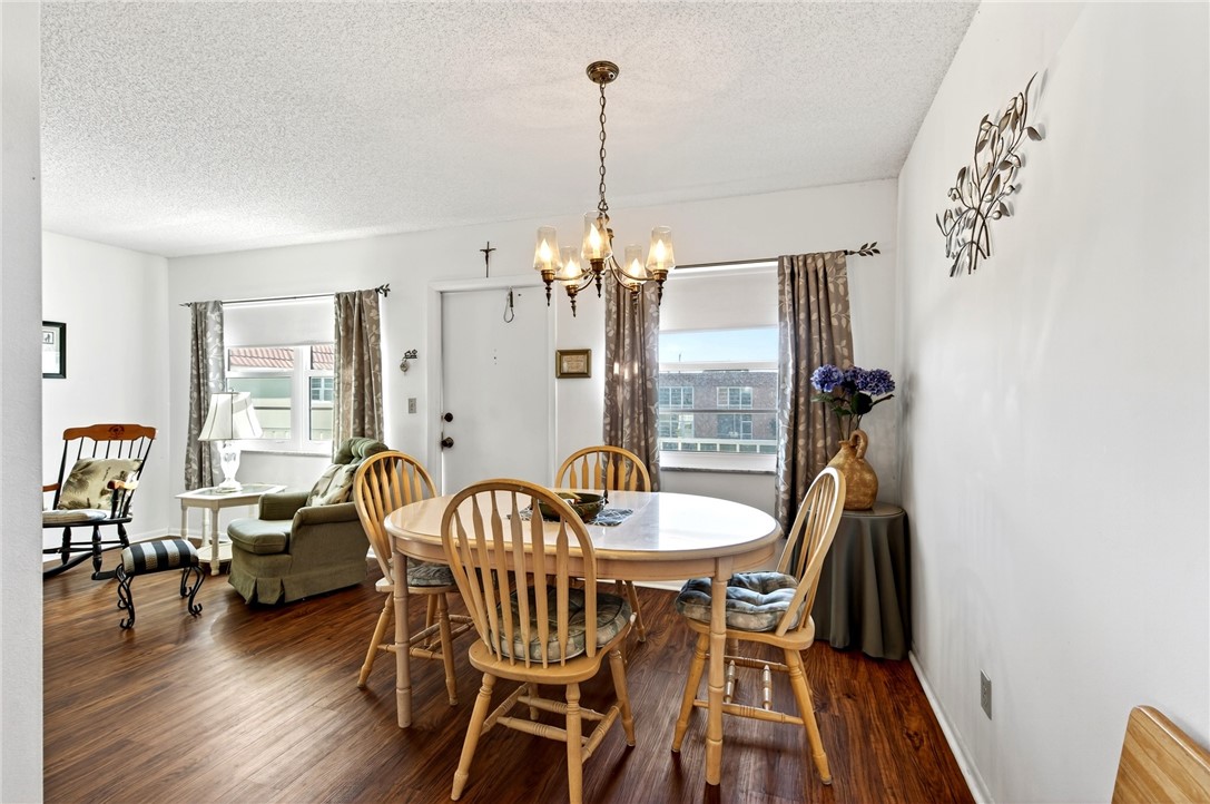 108 springlake Drive 203