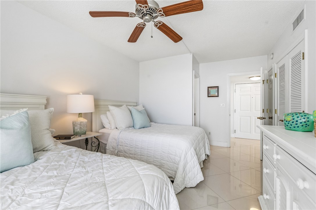 3554 Ocean Drive 702s