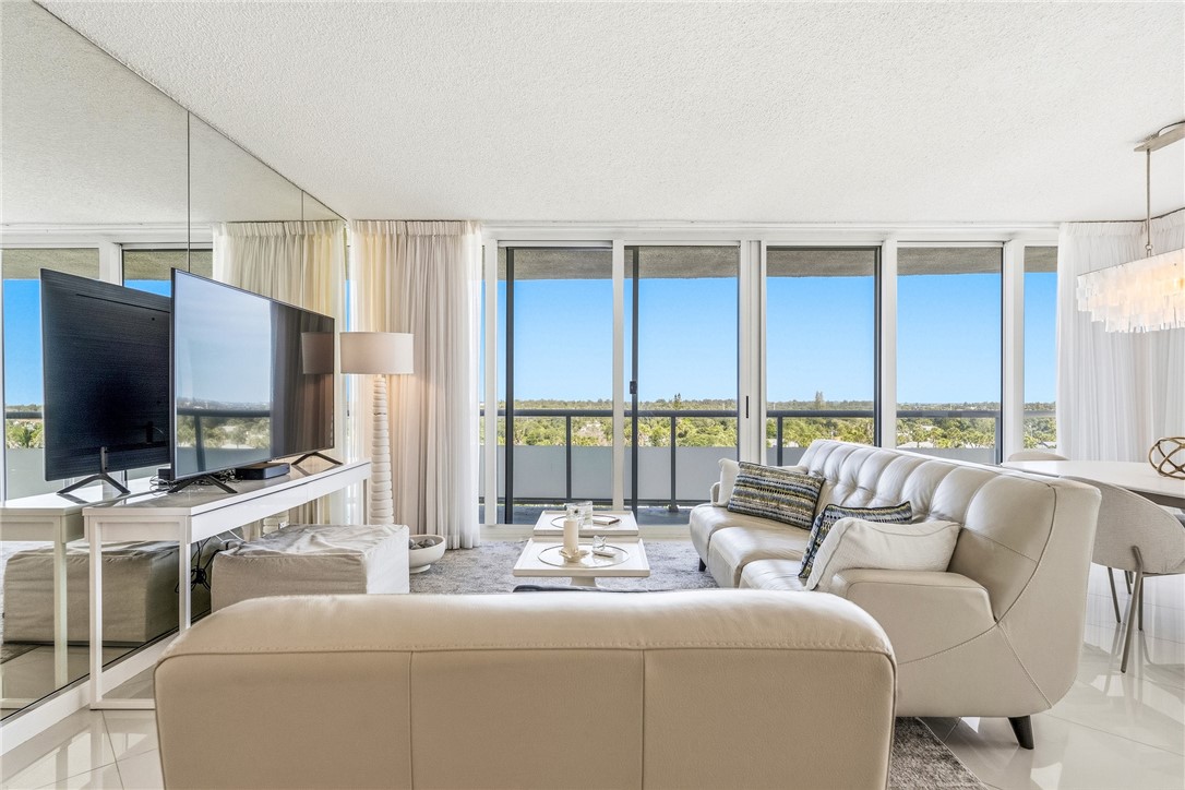 3554 Ocean Drive 702s