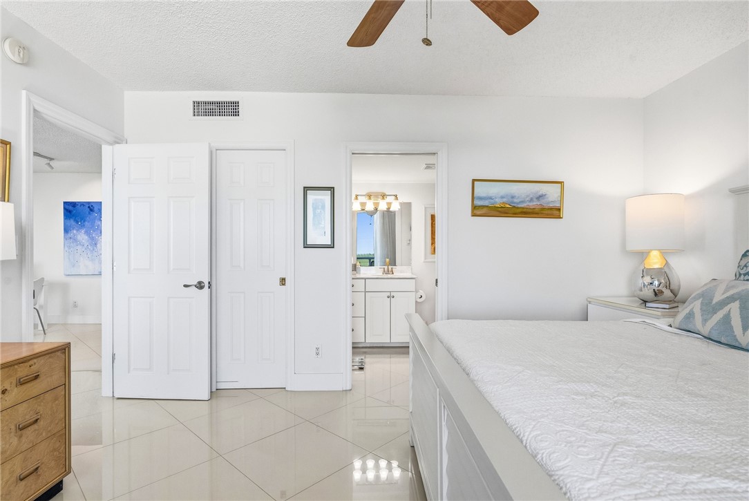 3554 Ocean Drive 702s