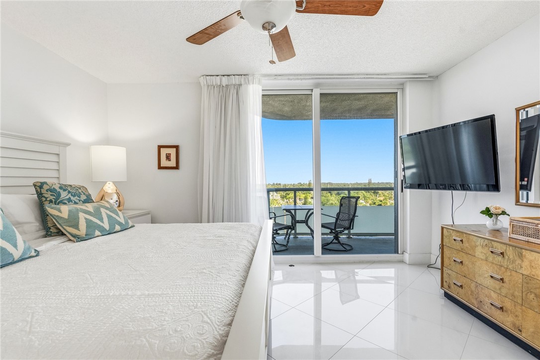 3554 Ocean Drive 702s