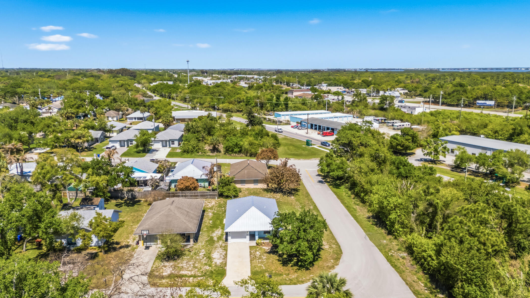 204 SW 14th St Street SW 1