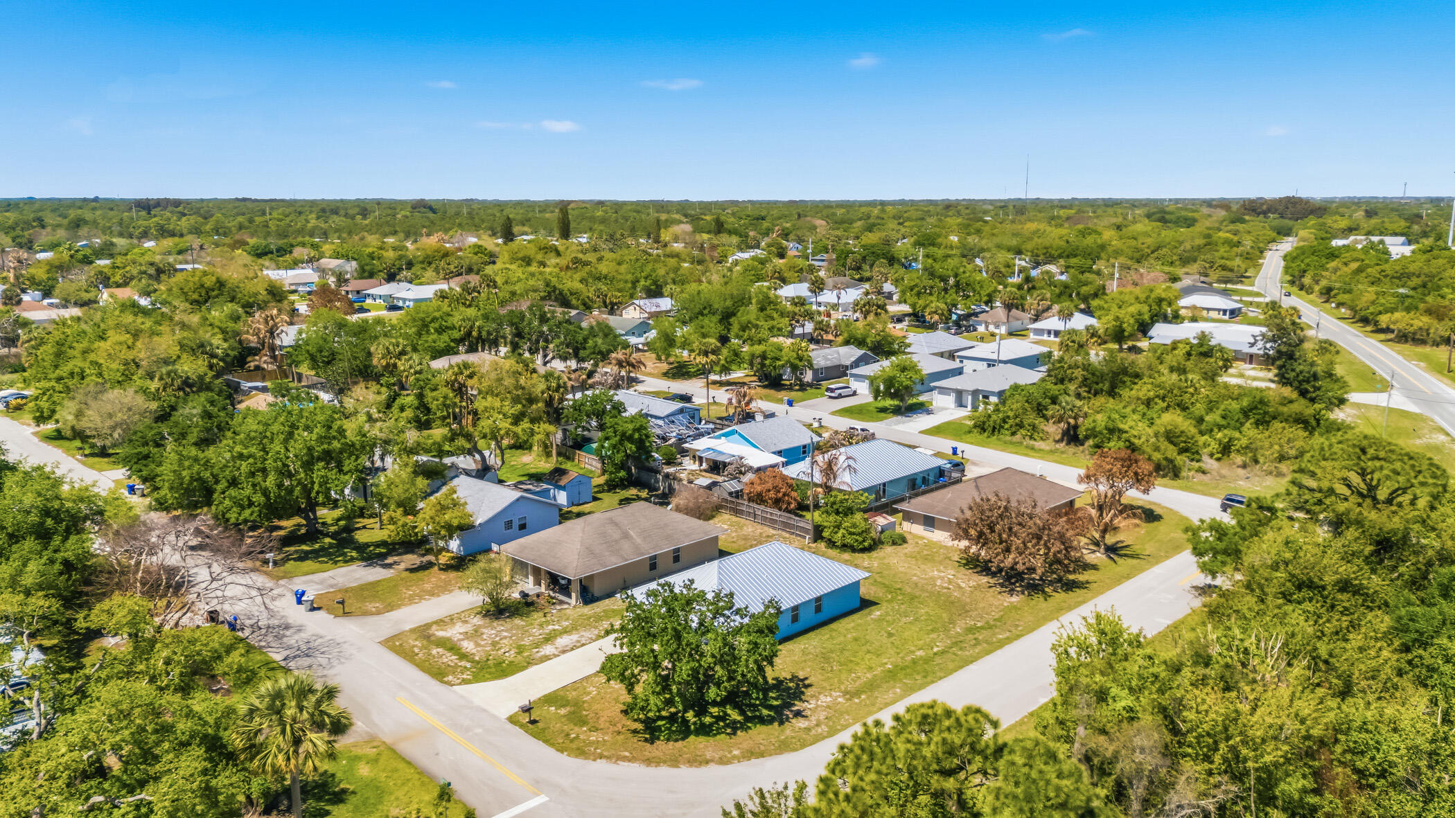 204 SW 14th St Street SW 1