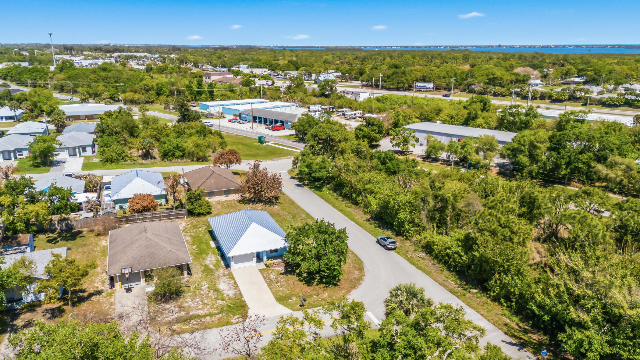 204 SW 14th St Street SW 1