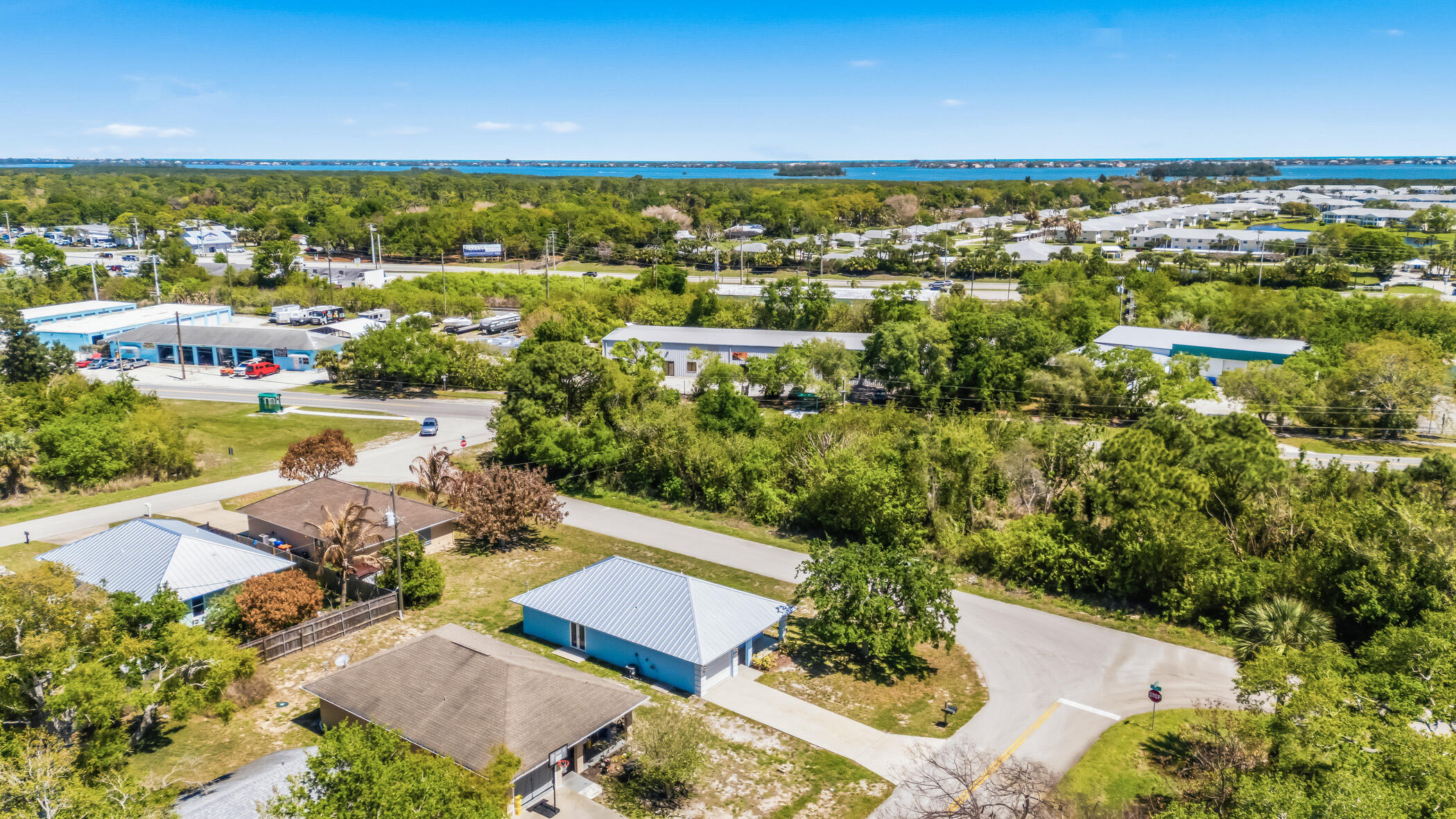 204 SW 14th St Street SW 1