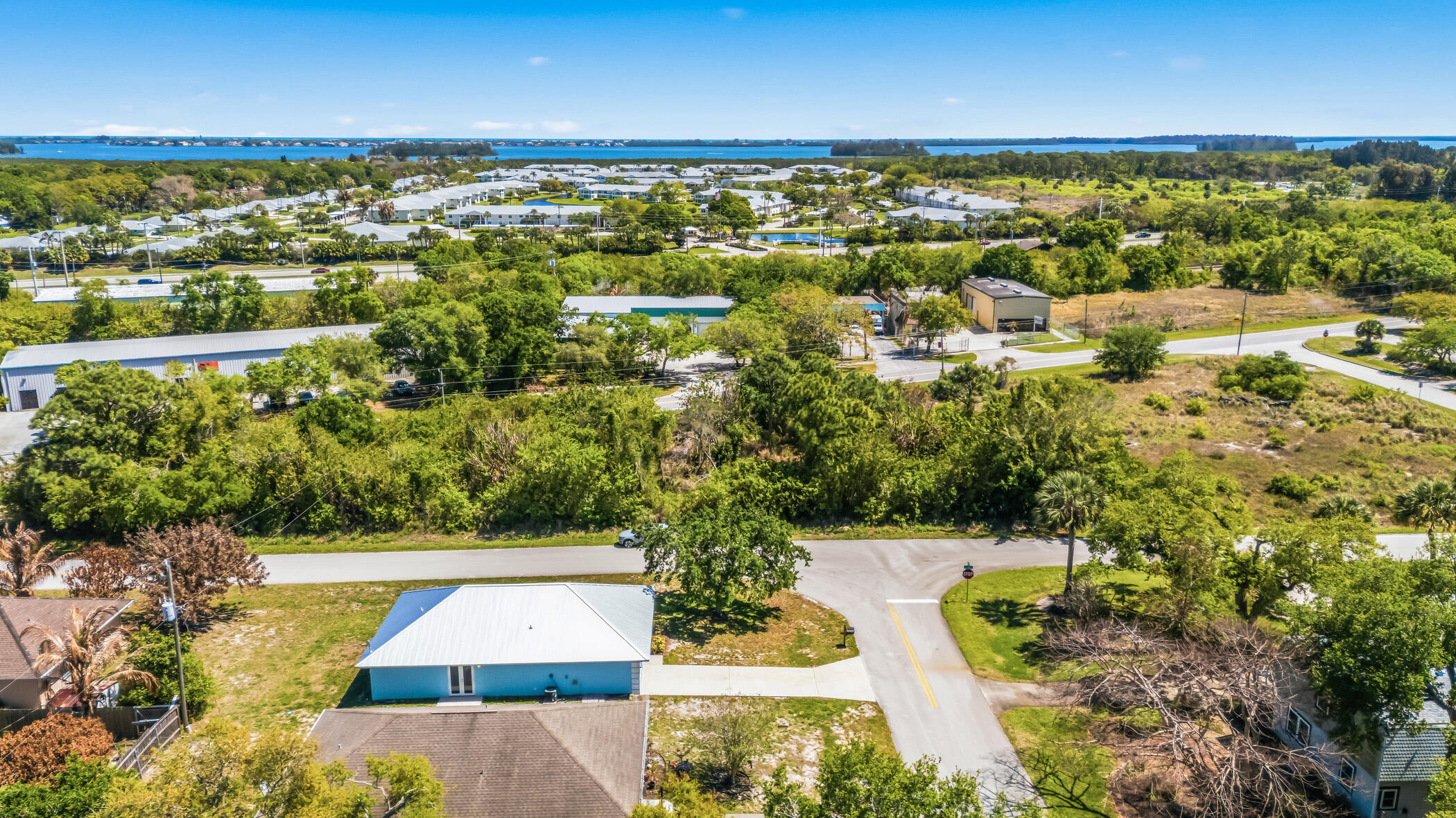 204 SW 14th St Street SW 1