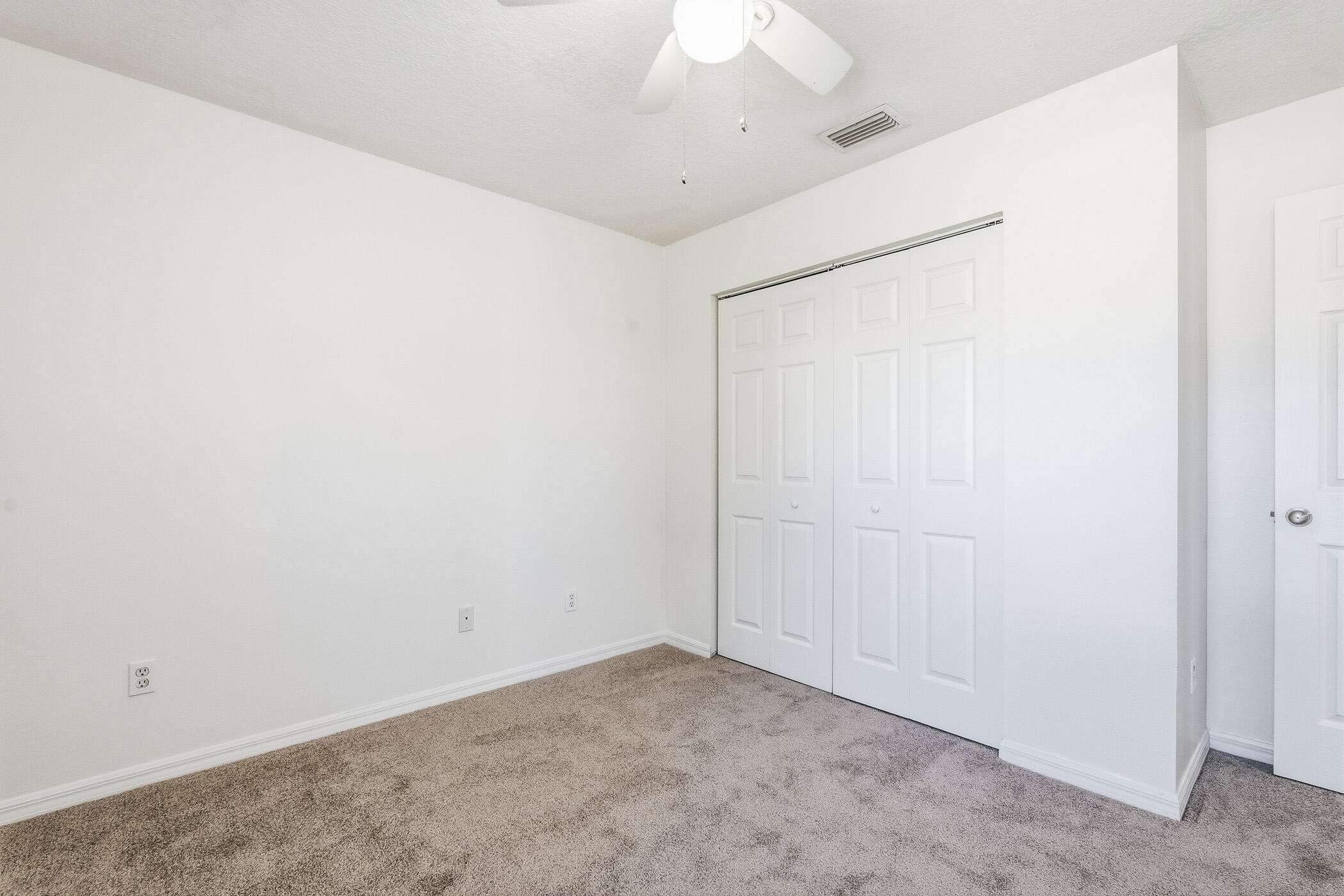 204 SW 14th St Street SW 1