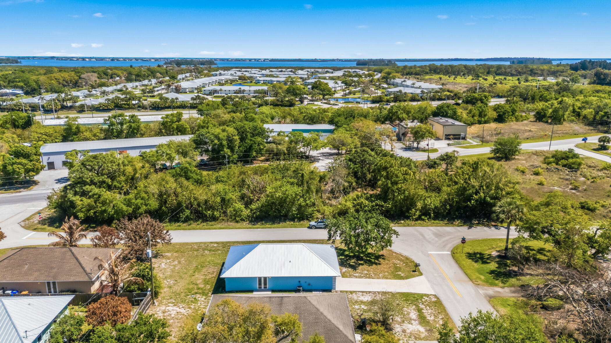 204 SW 14th St Street SW 1