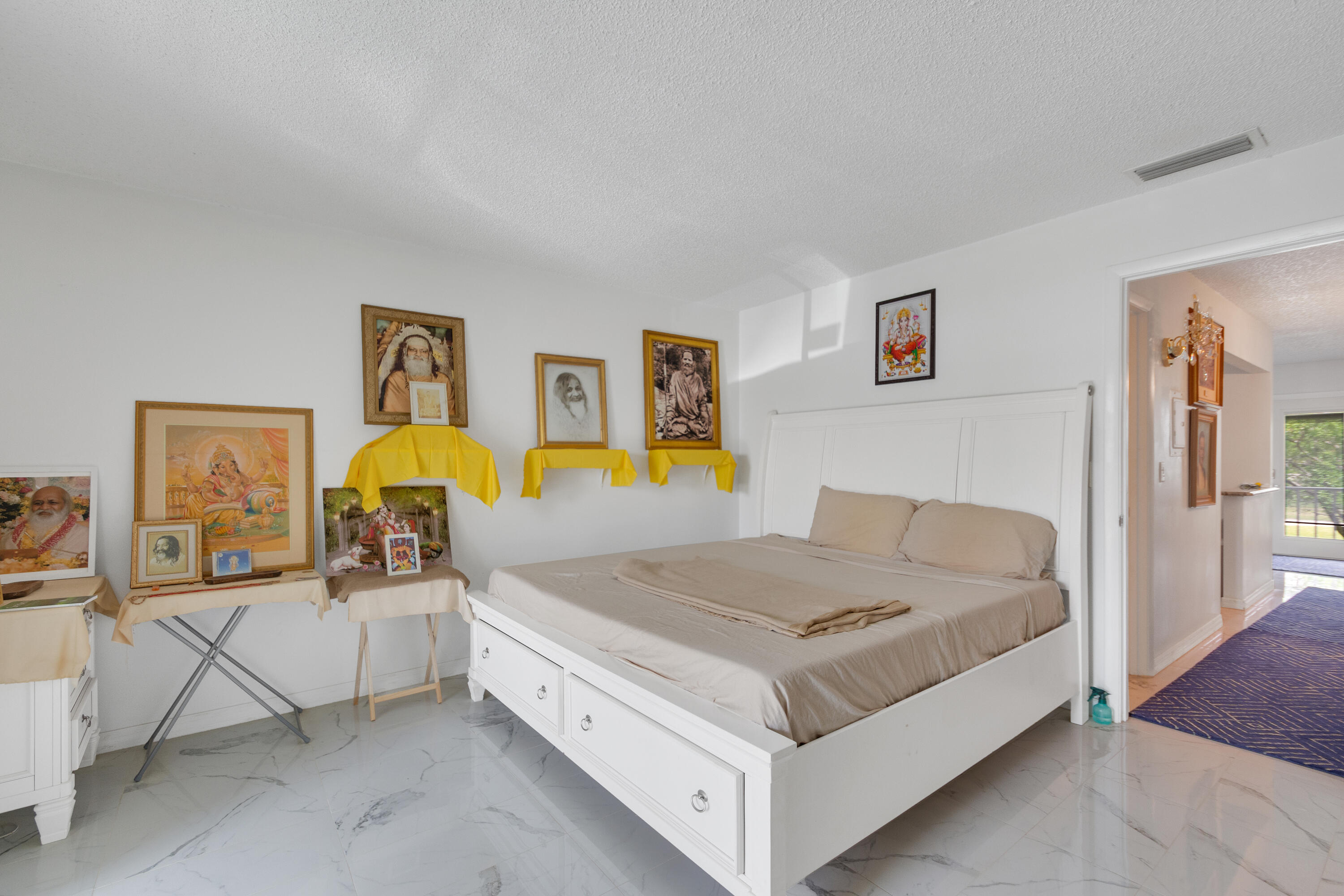 66 Woodland Drive 204