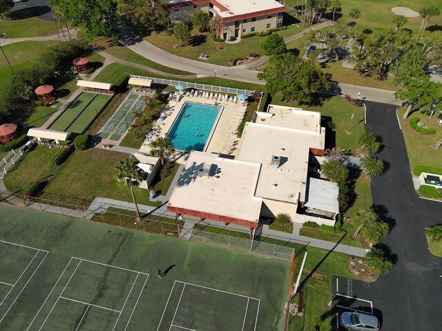 66 Woodland Drive 204