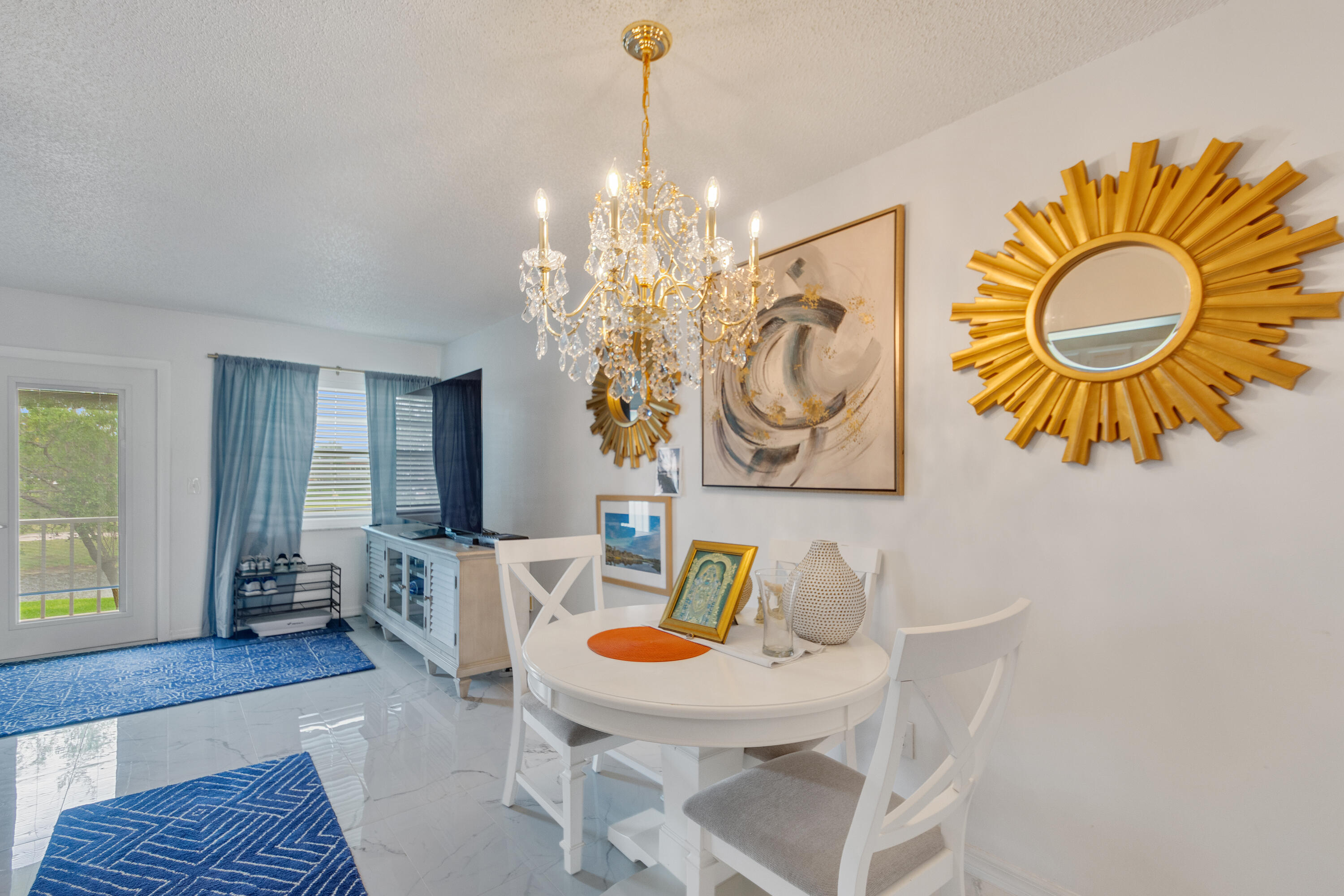 66 Woodland Drive 204