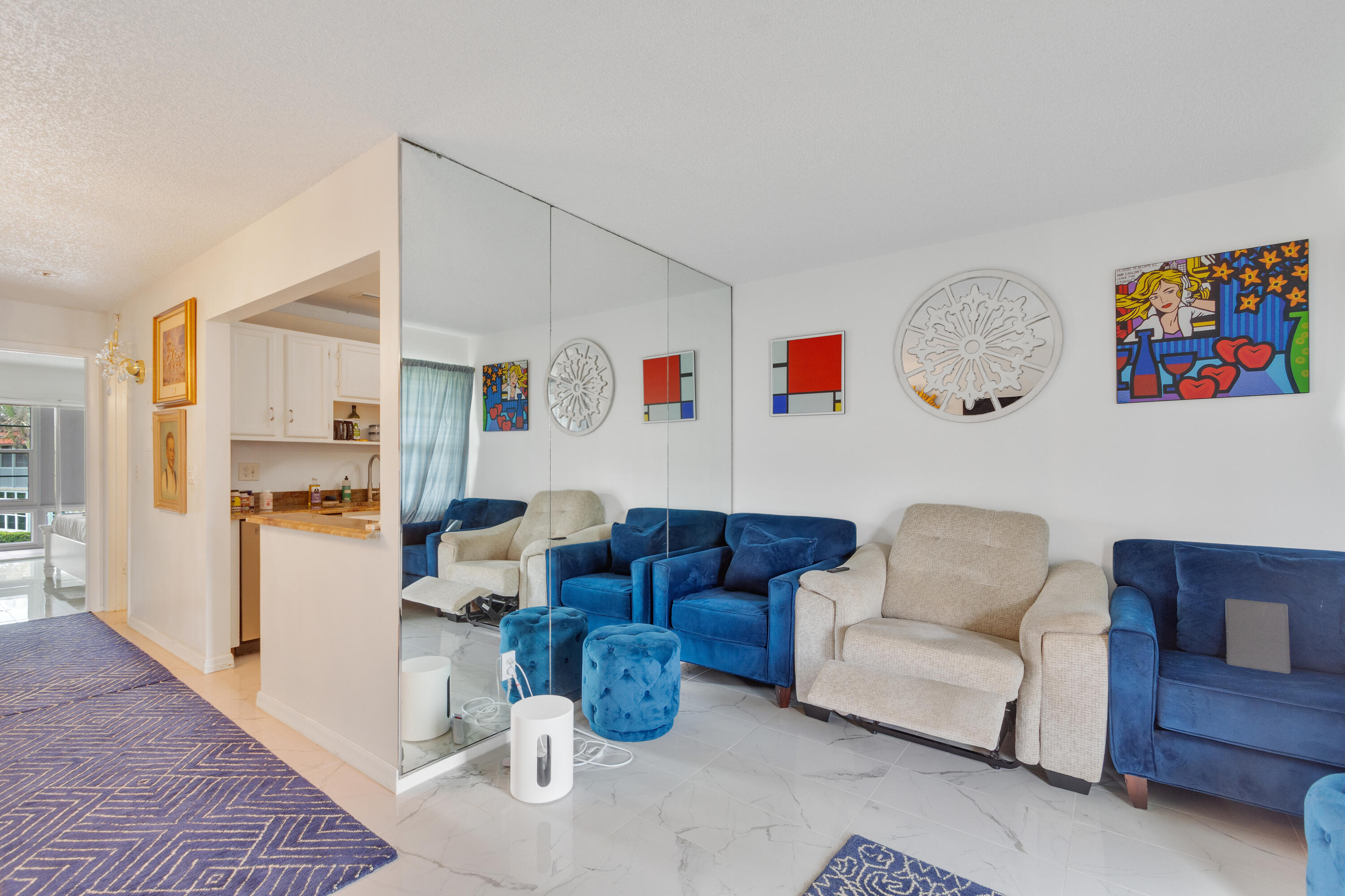 66 Woodland Drive 204