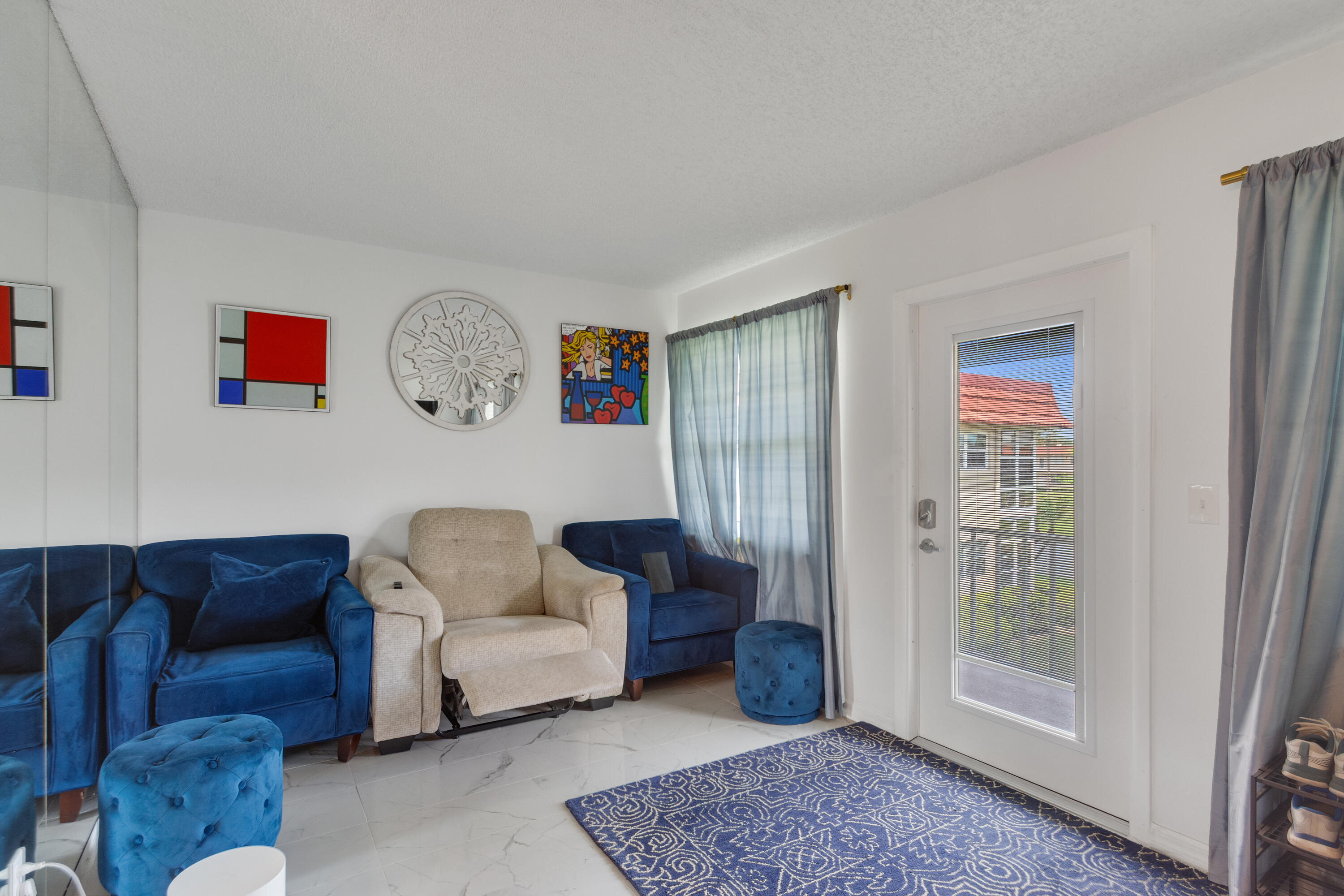 66 Woodland Drive 204