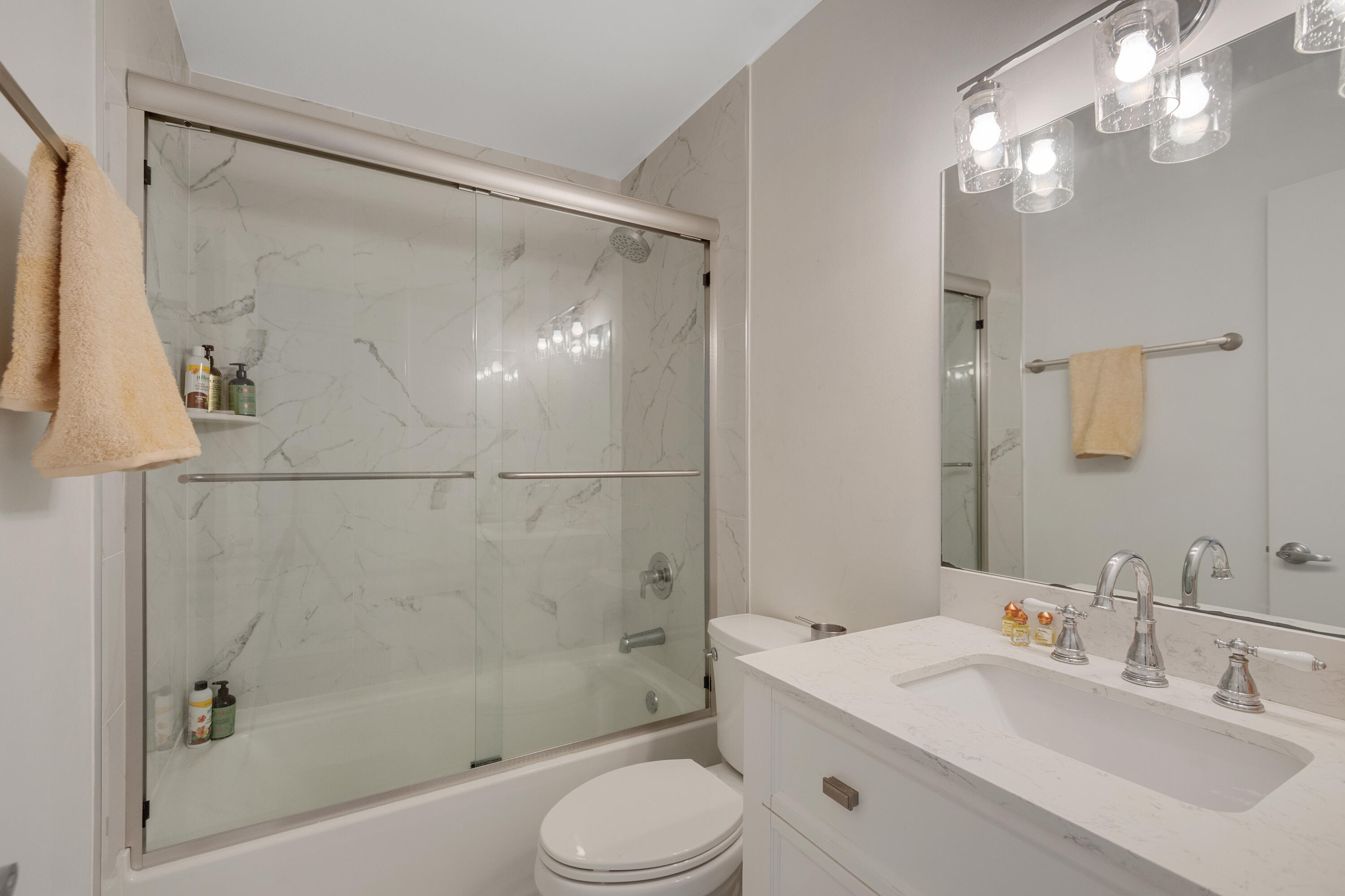 66 Woodland Drive 204