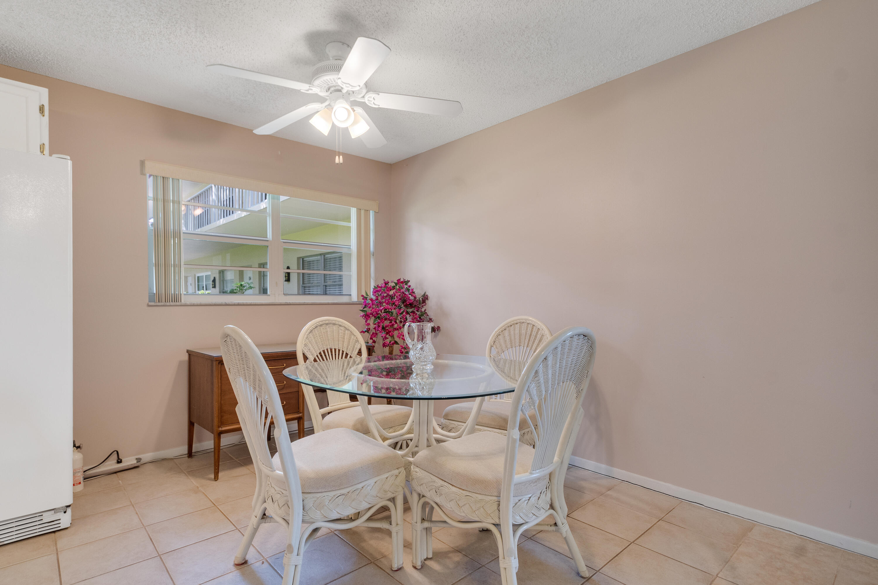 16 Vista Palm Lane 106