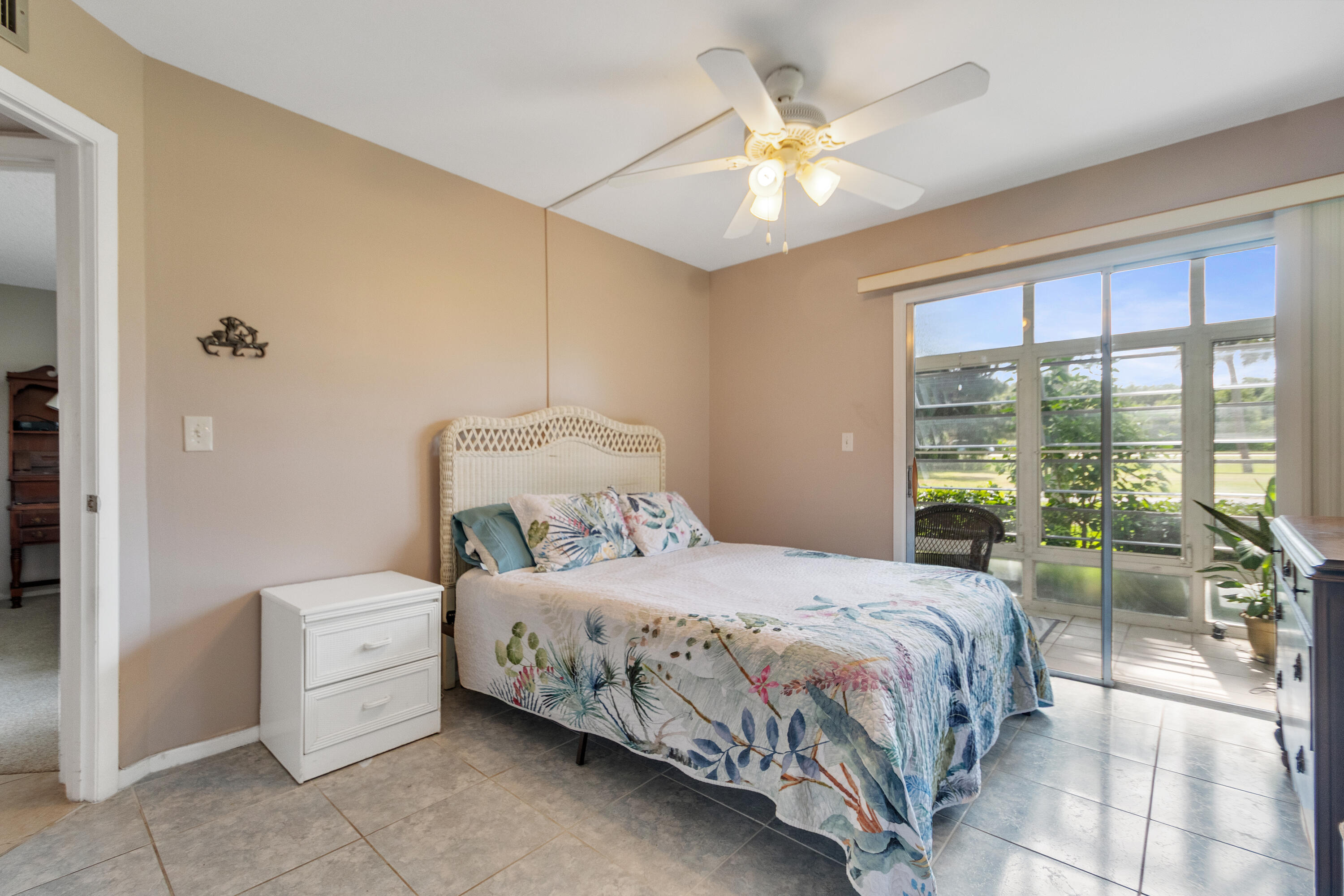 16 Vista Palm Lane 106