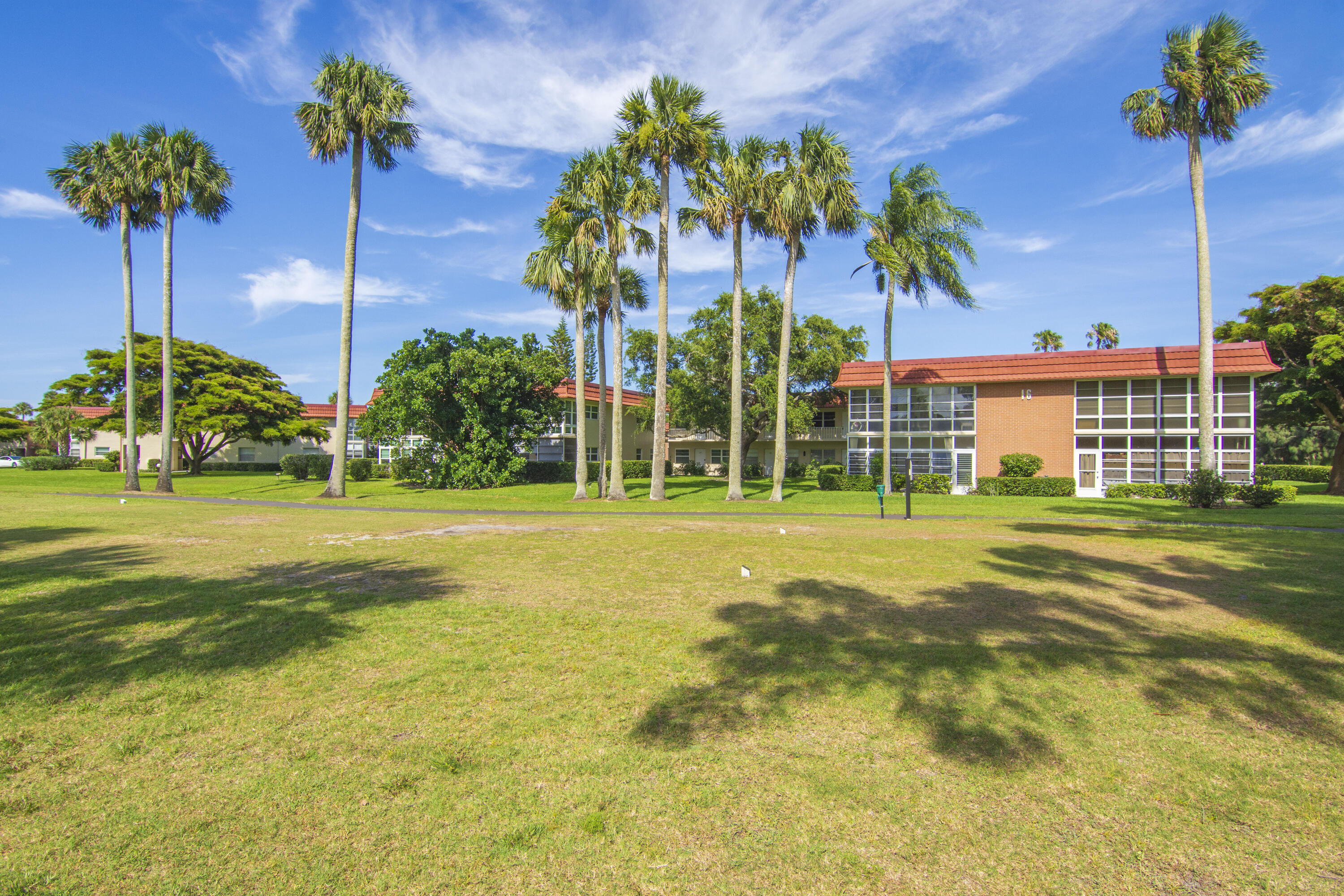 16 Vista Palm Lane 106