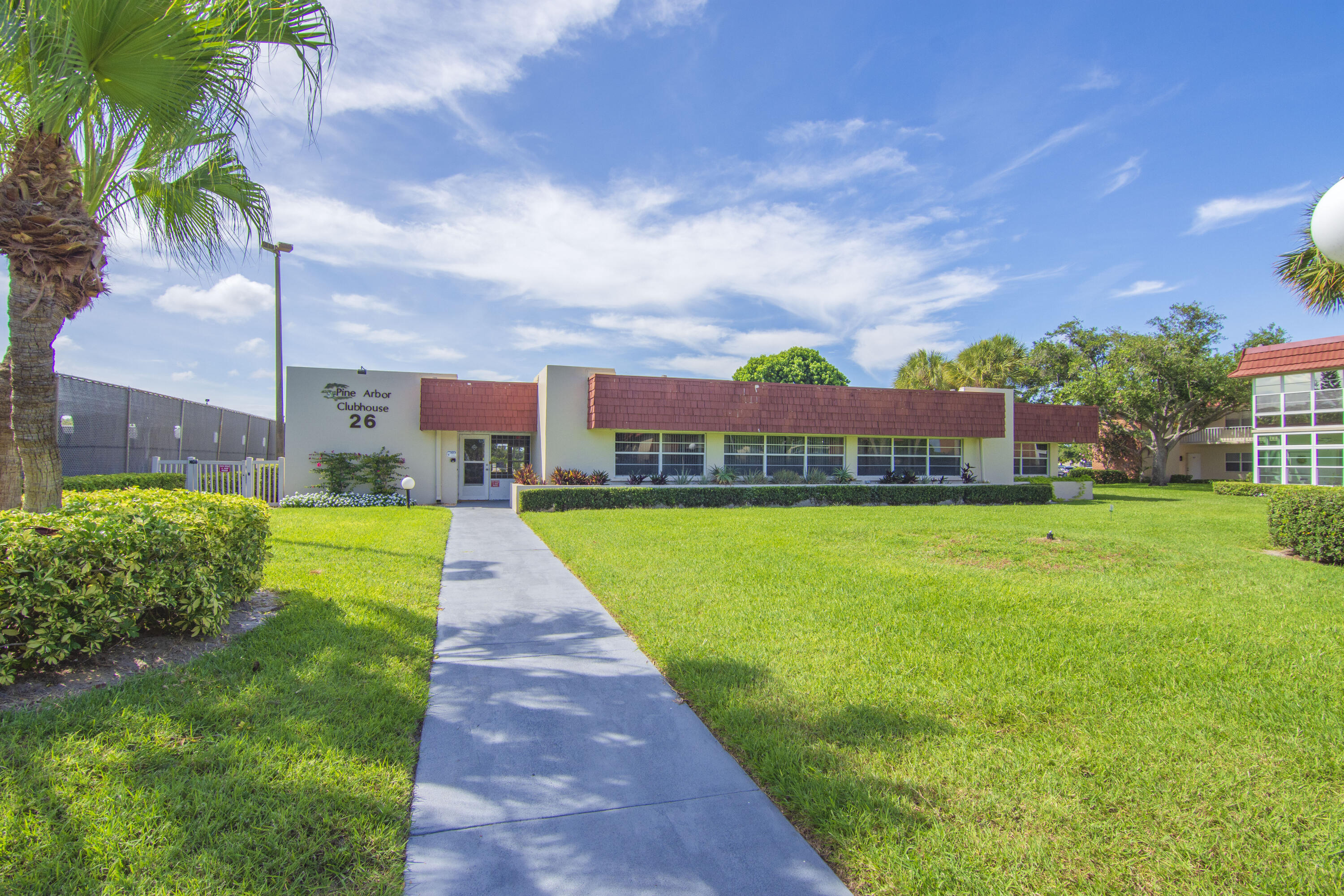 16 Vista Palm Lane 106