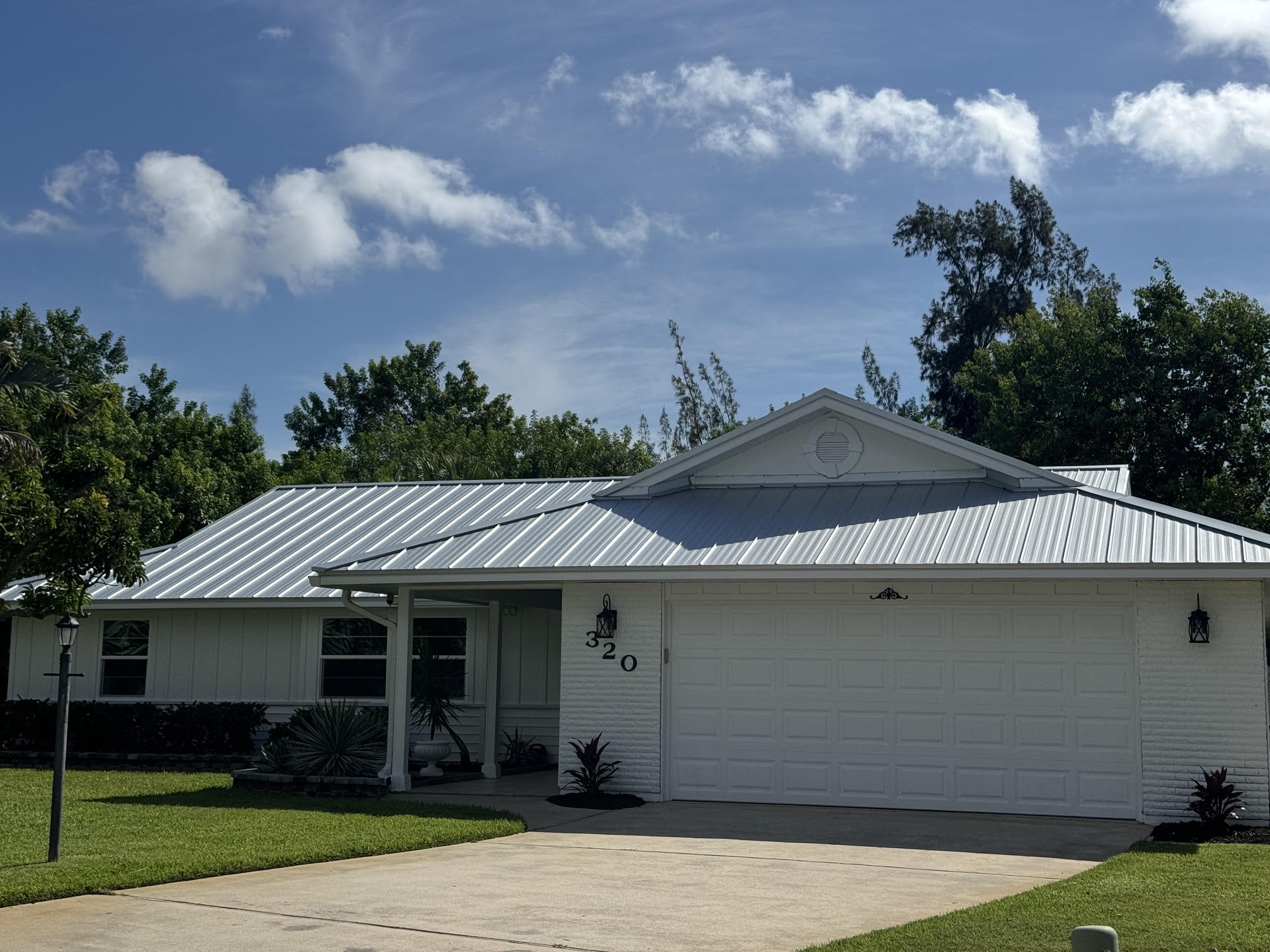 320 W FOREST Trail