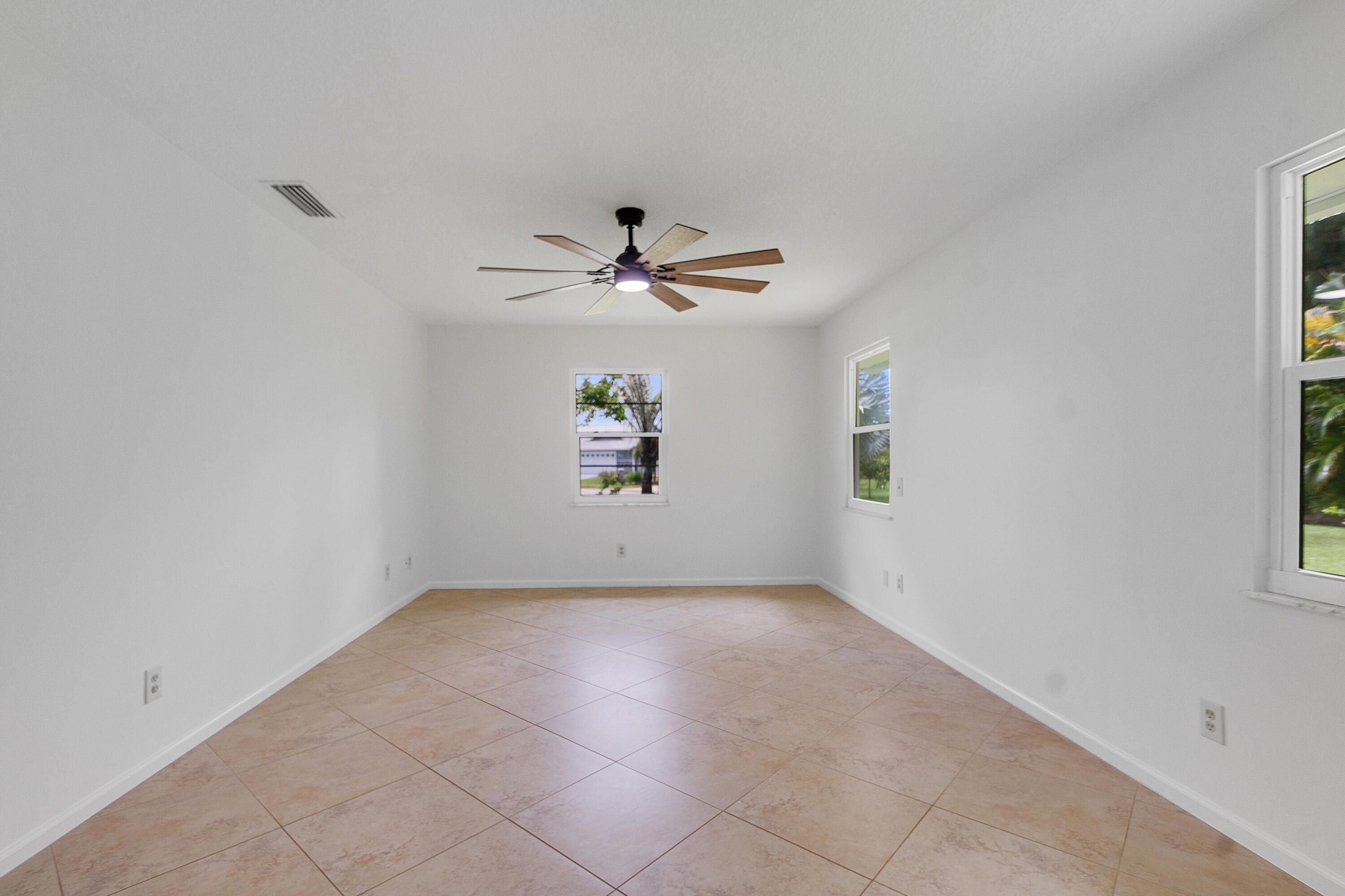320 W FOREST Trail