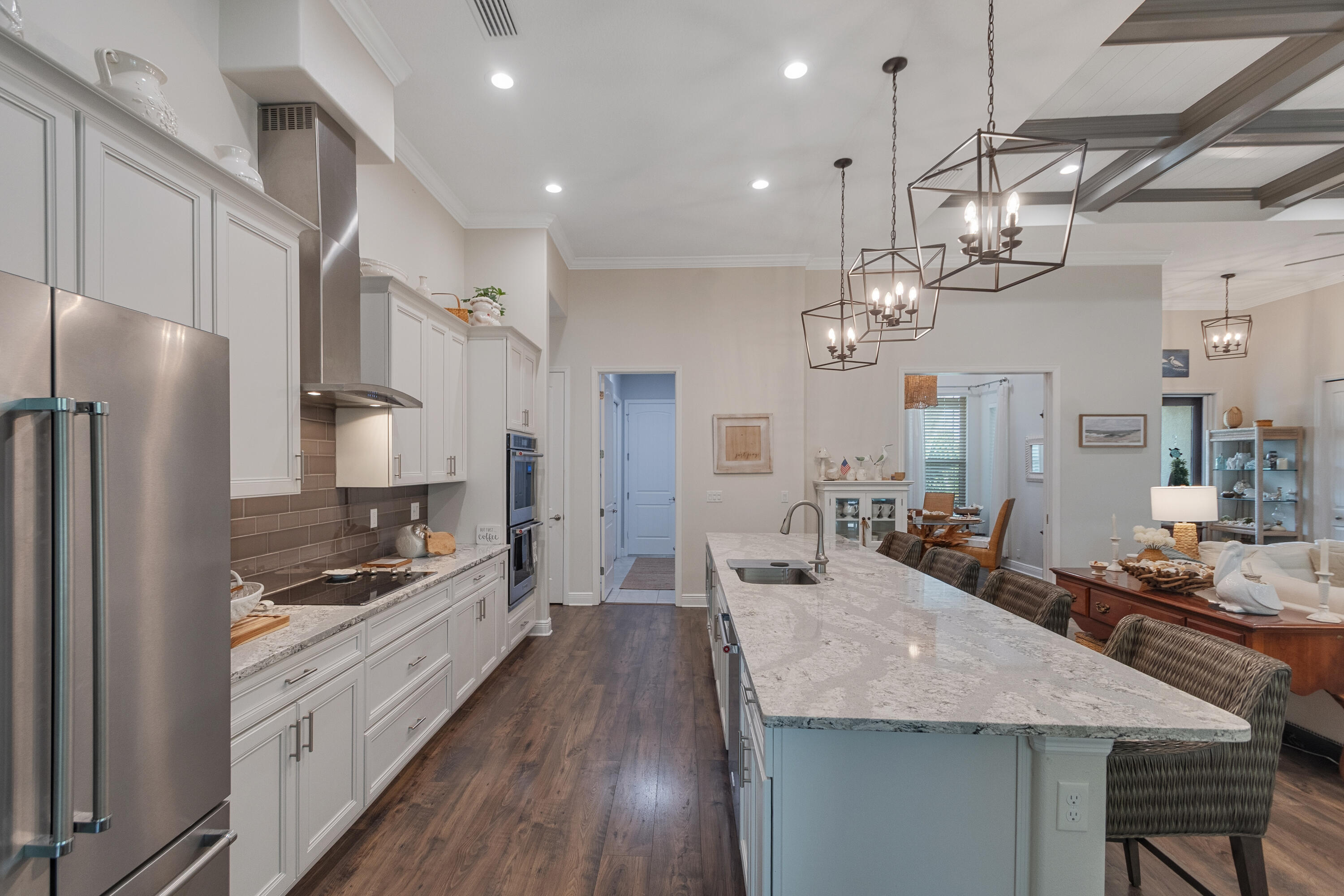 5963 SEQUOIA Circle