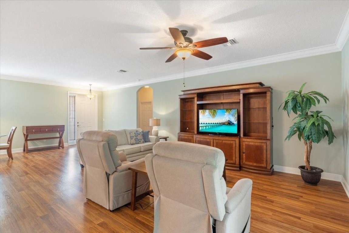 654 Gossamer Wing Way