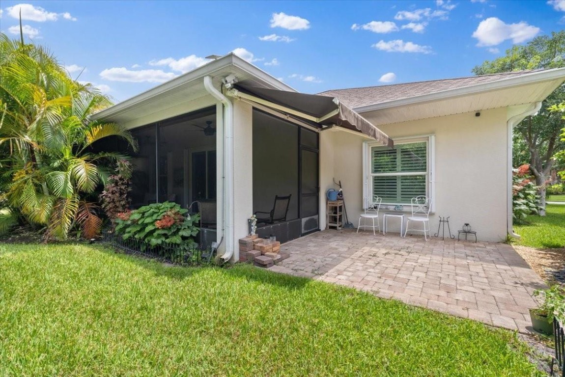 654 Gossamer Wing Way