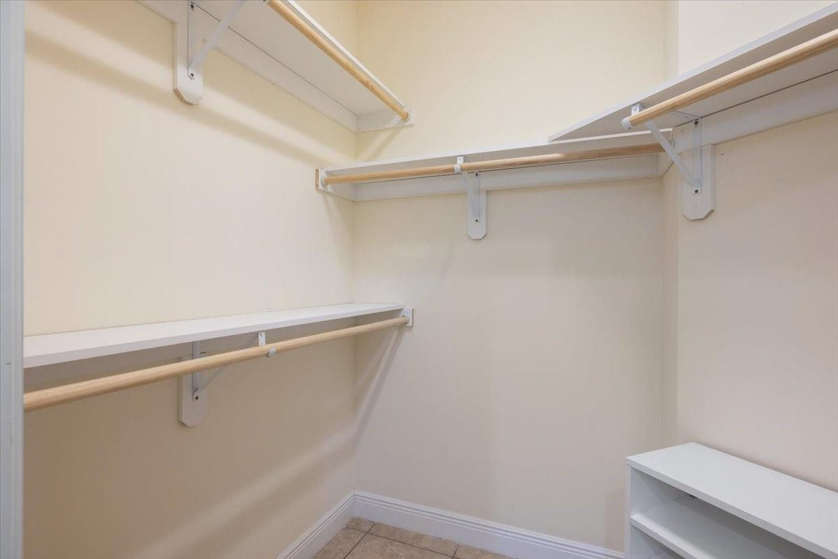 654 Gossamer Wing Way