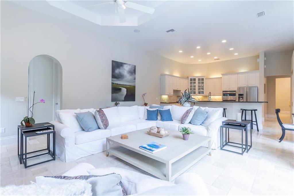 241 Oak Hammock Circle SW