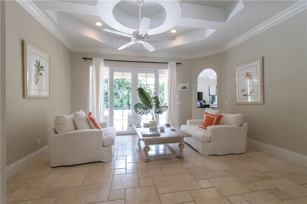 241 Oak Hammock Circle SW