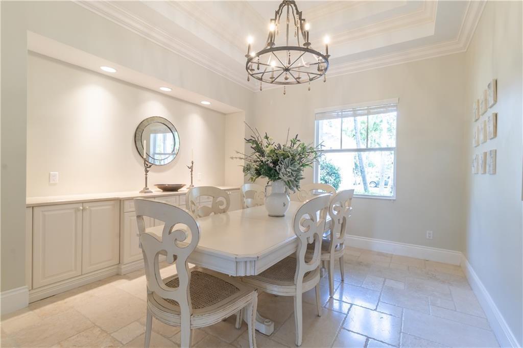 241 Oak Hammock Circle SW