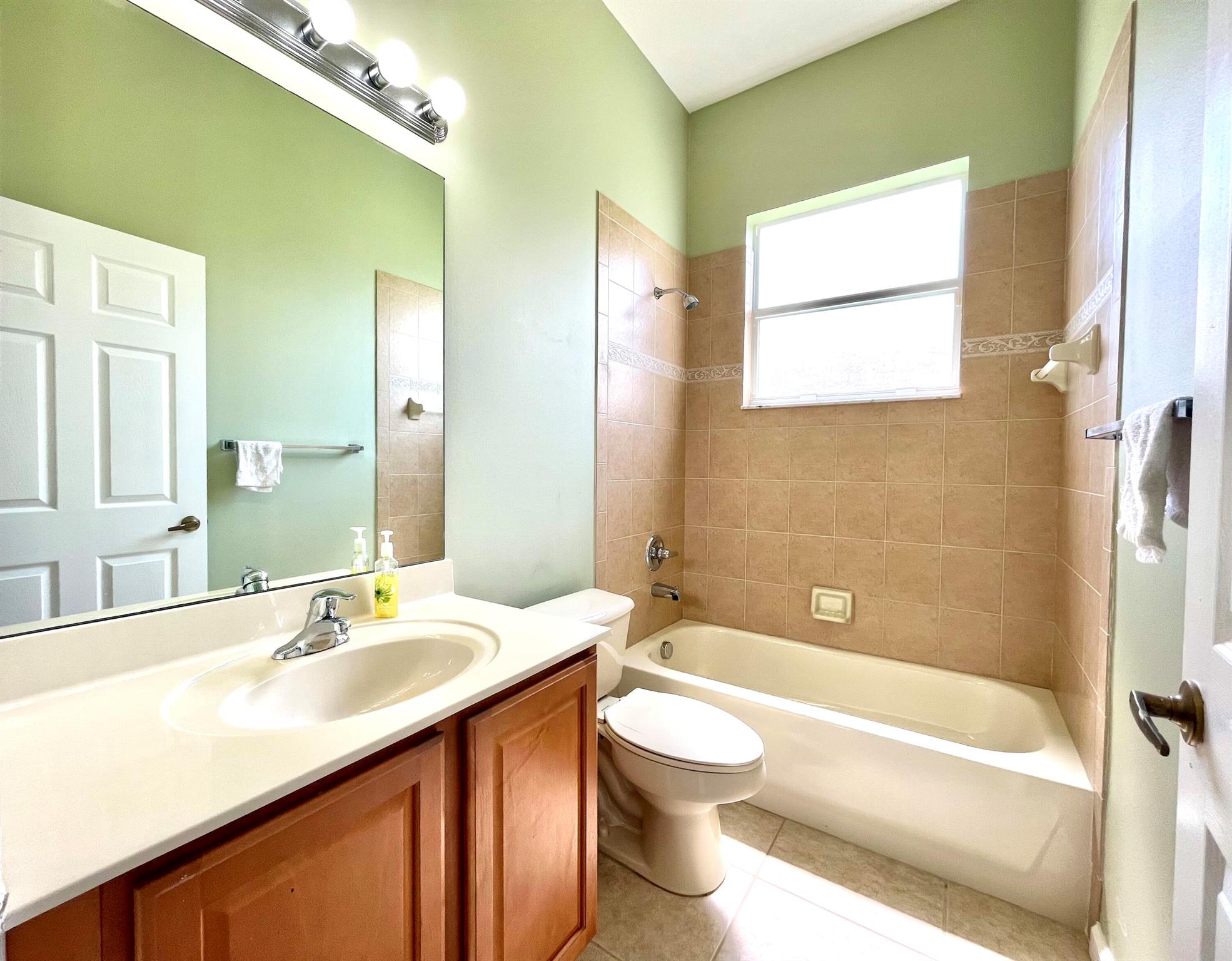 412 N Key Lime Square SW