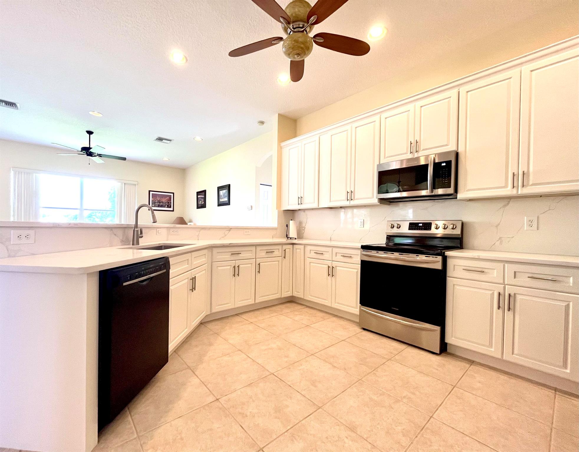 412 N Key Lime Square SW