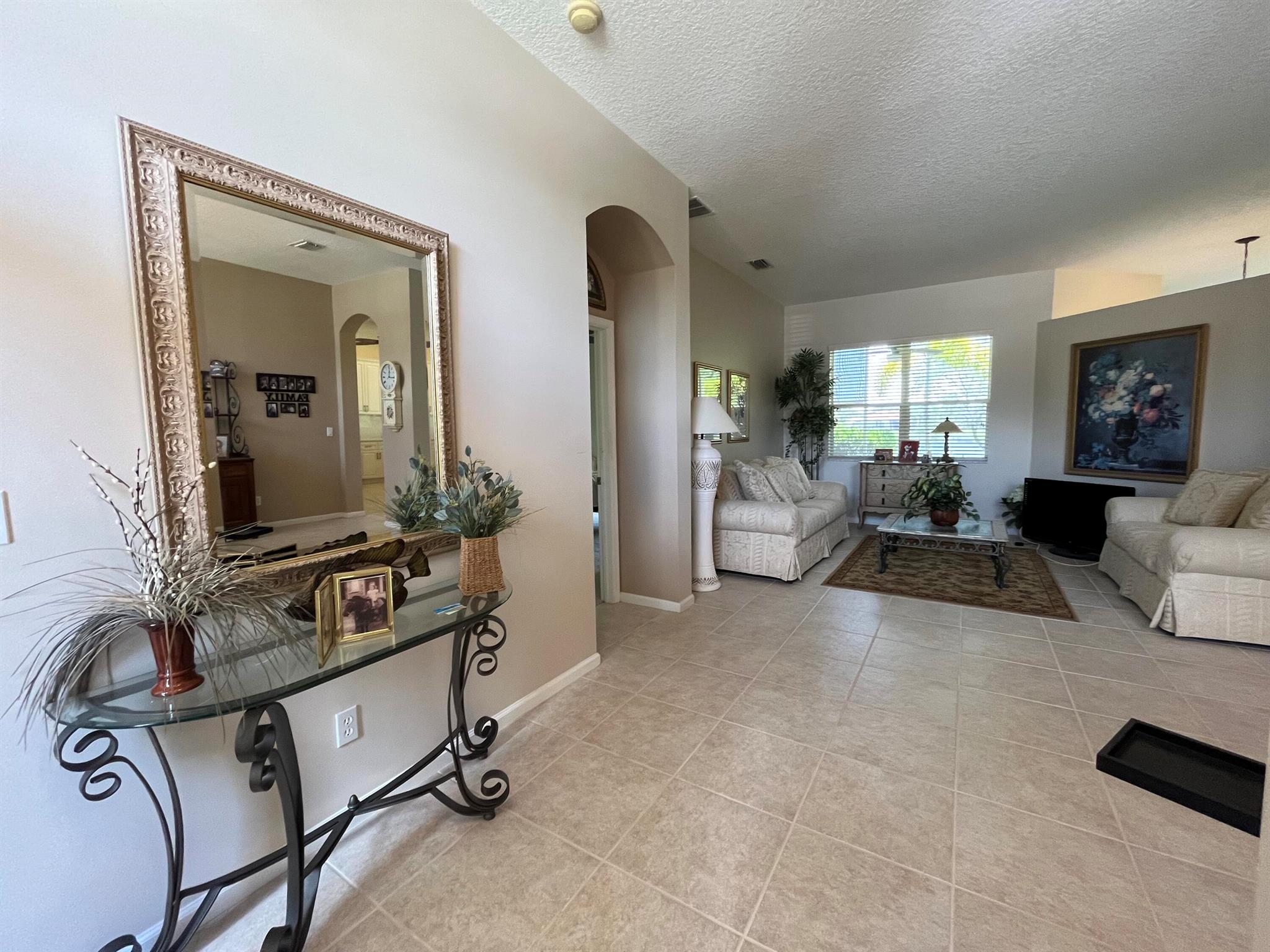 412 N Key Lime Square SW