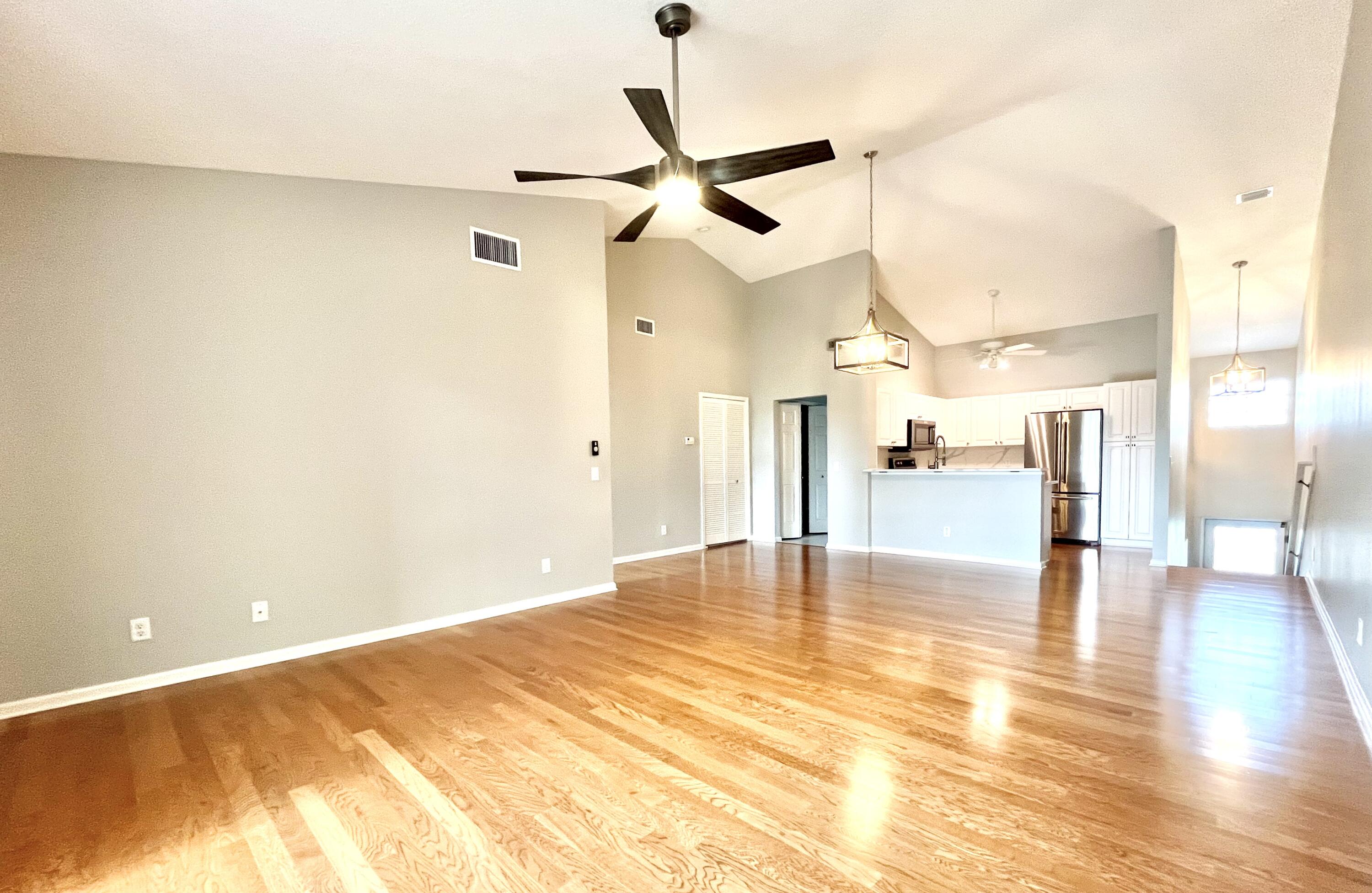 255 Grand Royale Circle 202