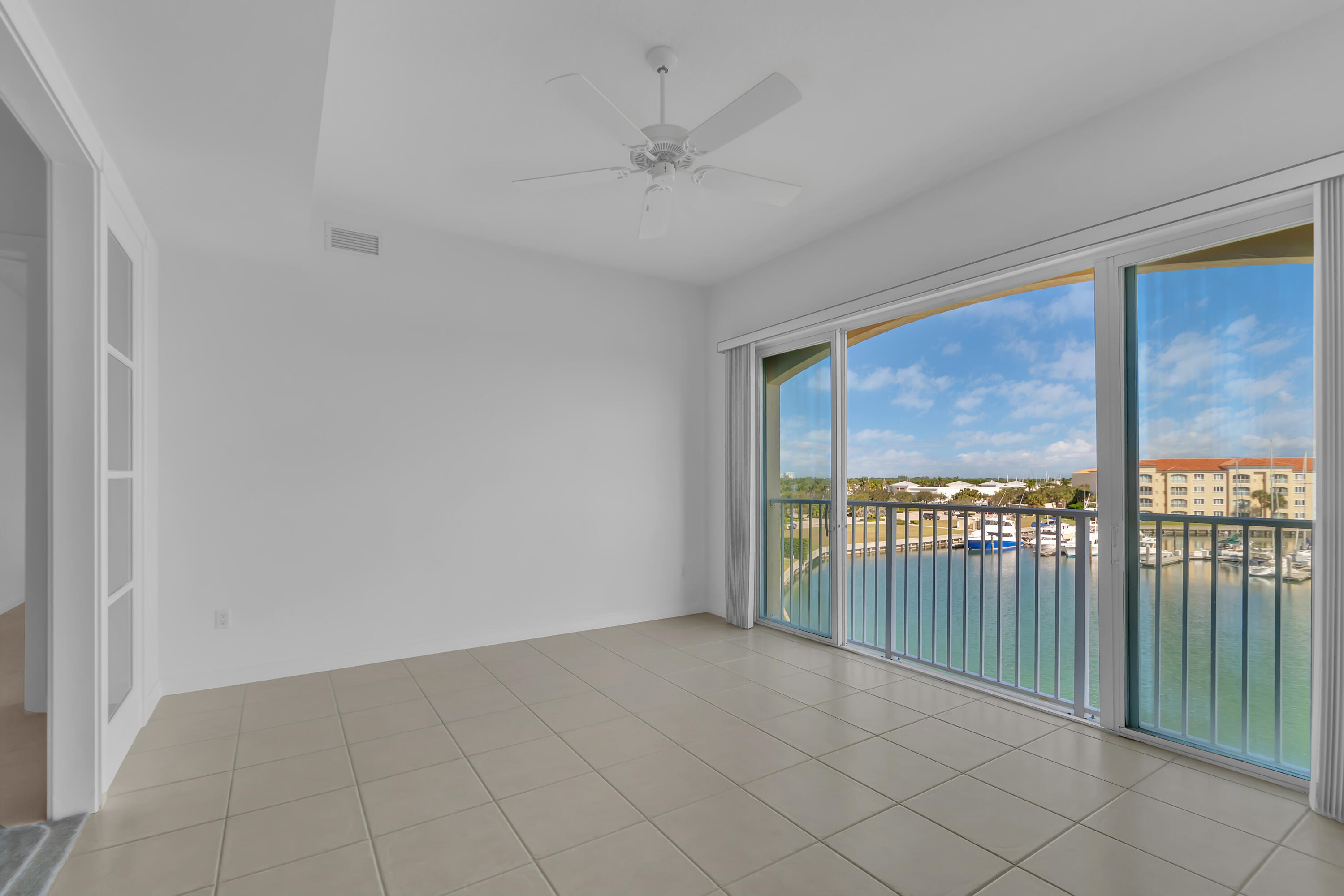 12 Harbour Isles Dr Ph1