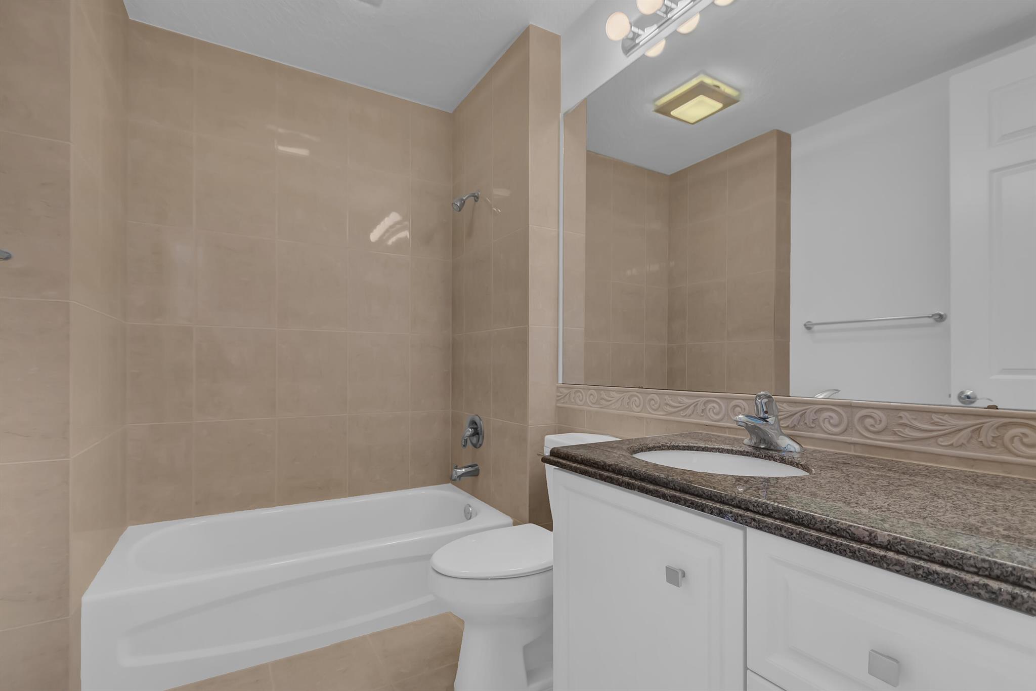 12 Harbour Isles Dr Ph1