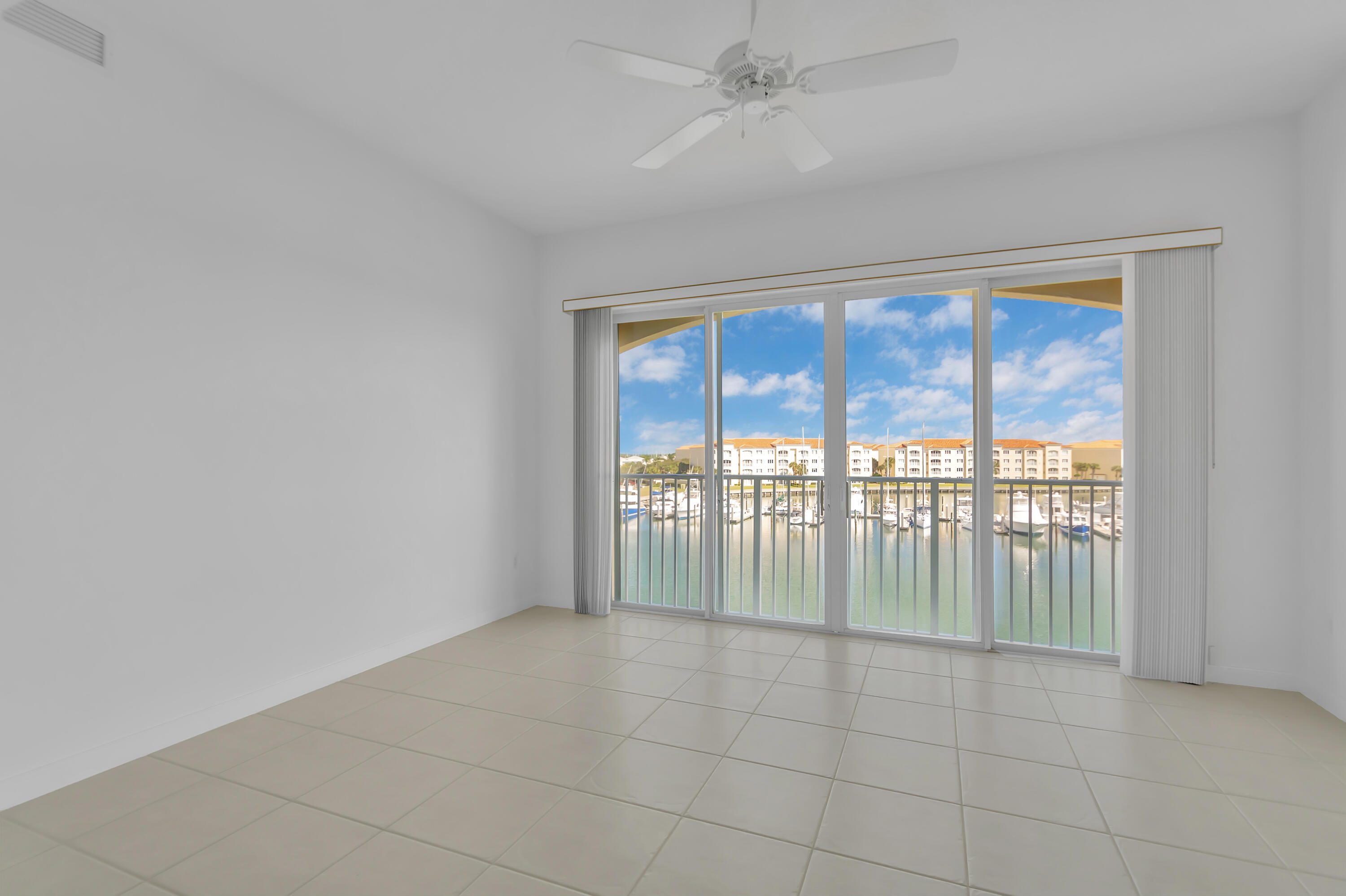 12 Harbour Isles Dr Ph1