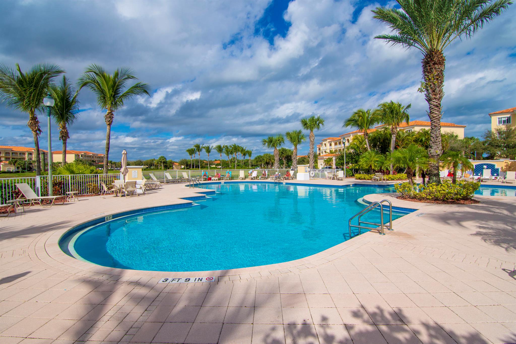 12 Harbour Isles Dr Ph1