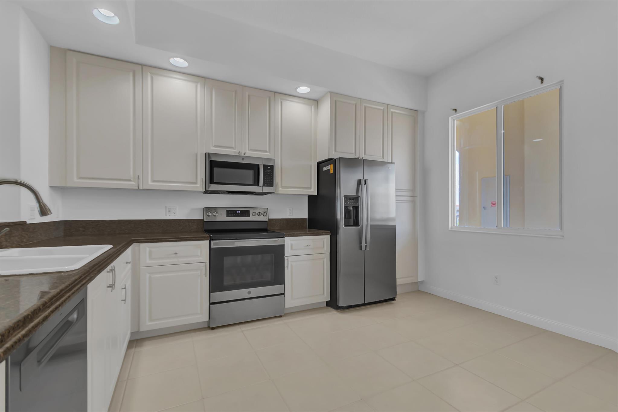 12 Harbour Isles Dr Ph1